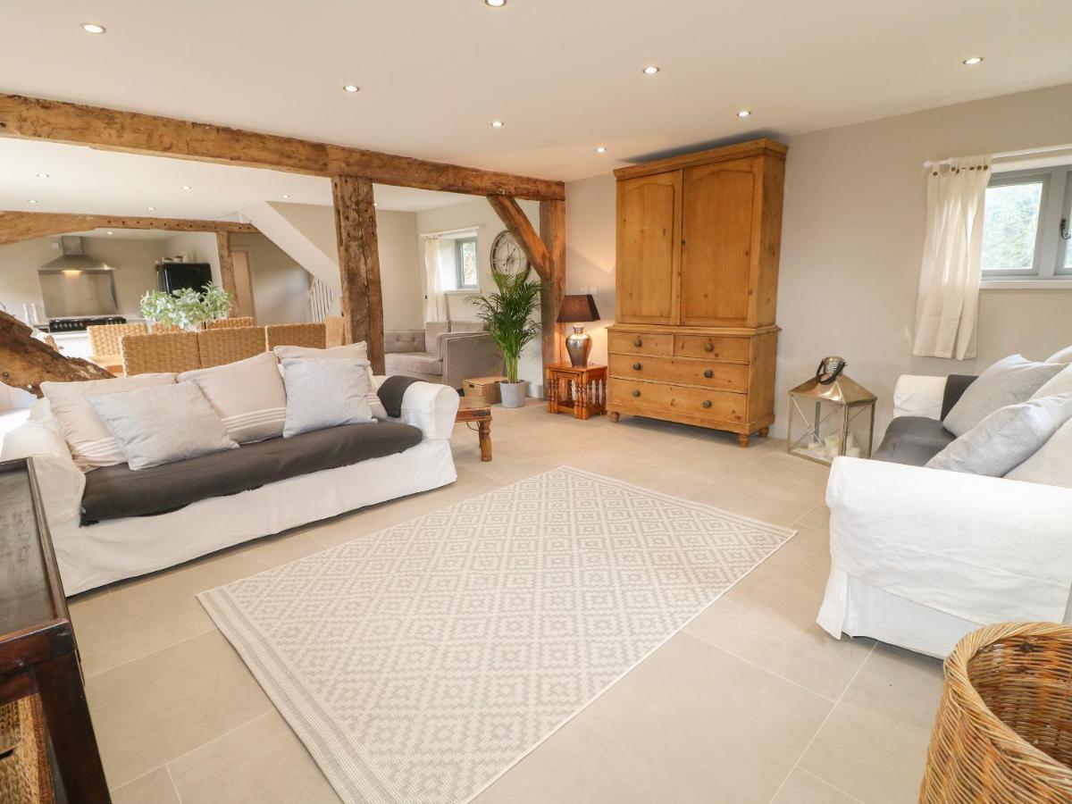 Upper Barn Villa Stafford Exteriör bild