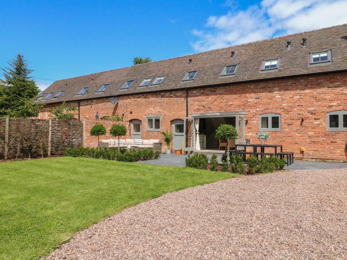 Upper Barn Villa Stafford Exteriör bild