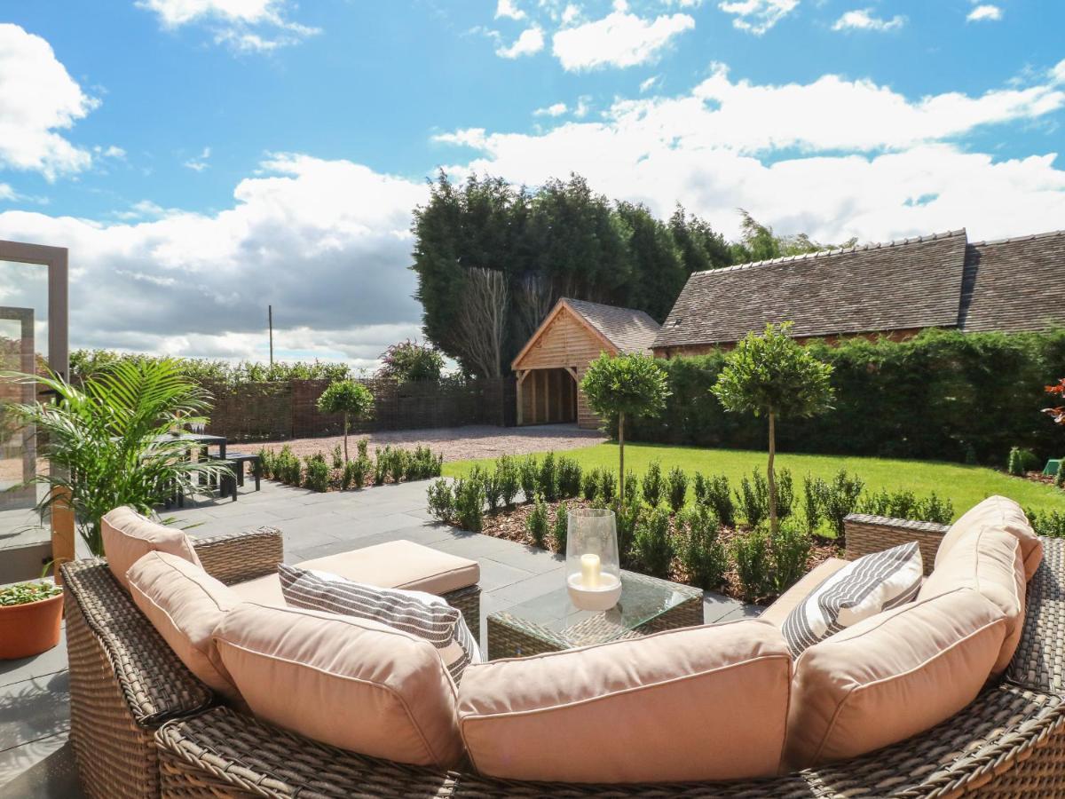 Upper Barn Villa Stafford Exteriör bild
